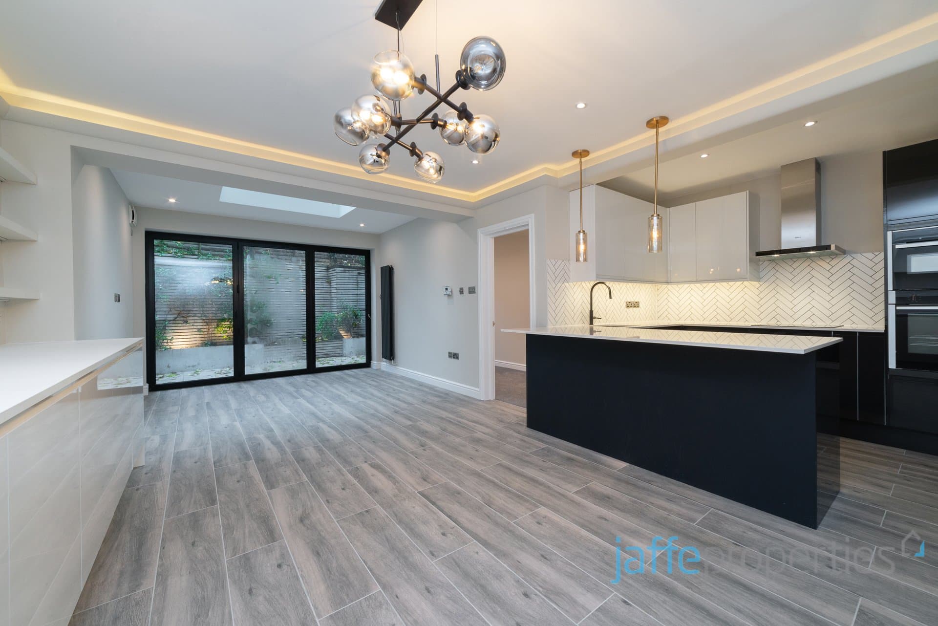 Belsize Road, London, NW6 4BG