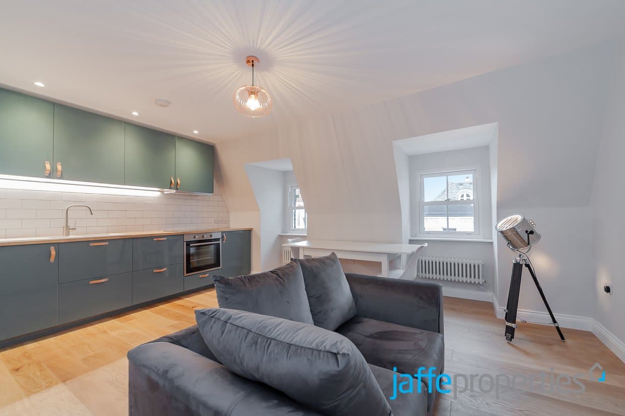 West End Lane, West Hampstead, England, NW6 2LY