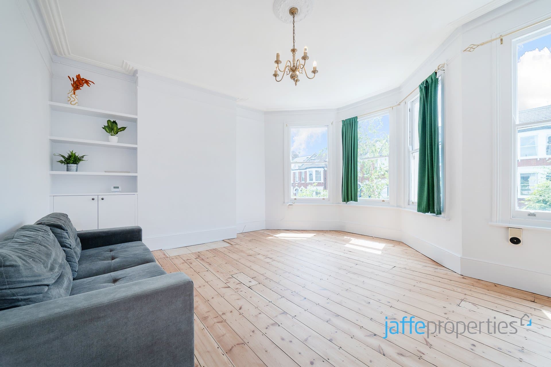 Victoria Road, London, N22 7XF