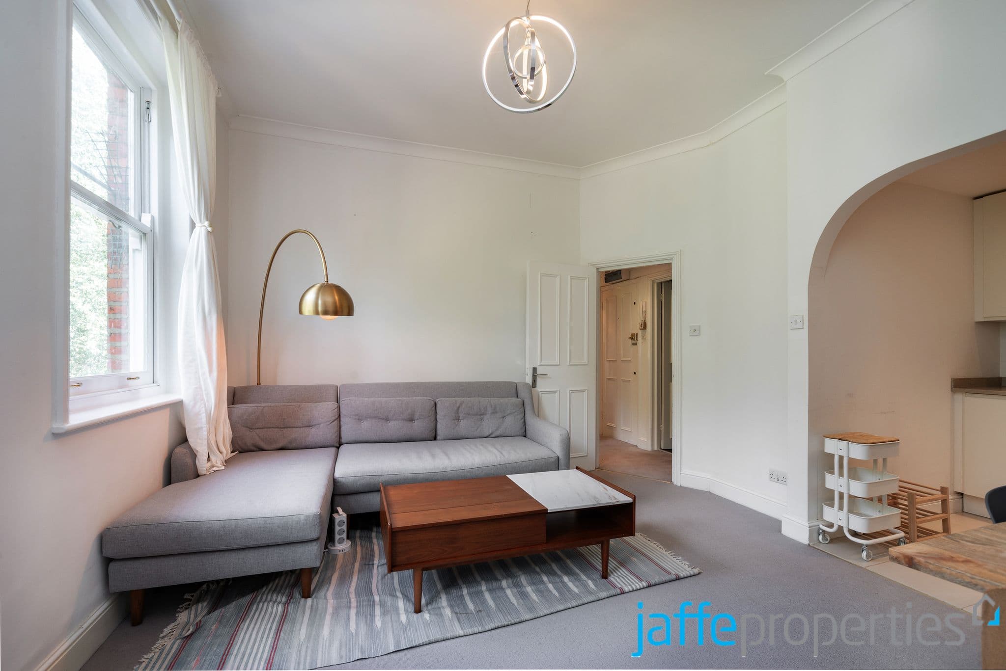 Finchley Road, London, nw3 6dh