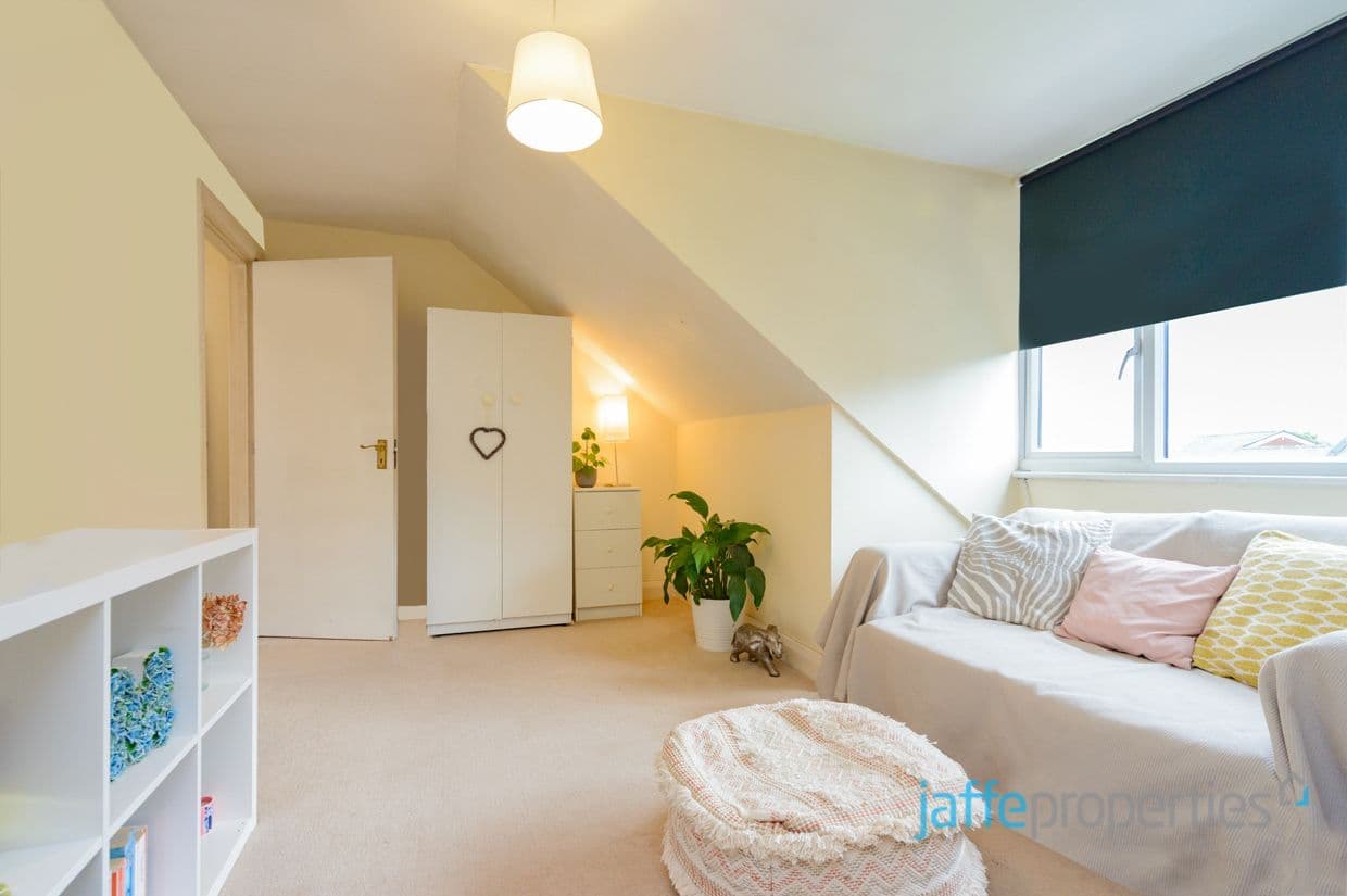 Achilles Road, London, NW6 1EA